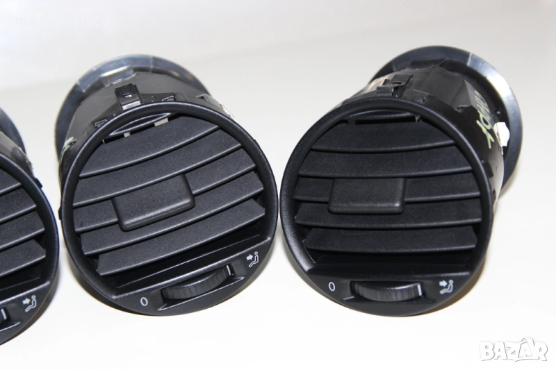 Розетки розетка арматурно табло въздуховод въздуховоди VW Caddy (2004-2010г.) 2K0819703B, снимка 1