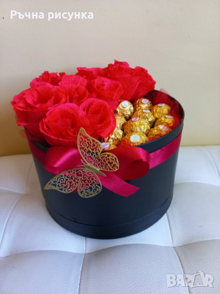 Кутия с рози от хартия и бонбони фереро, снимка 1