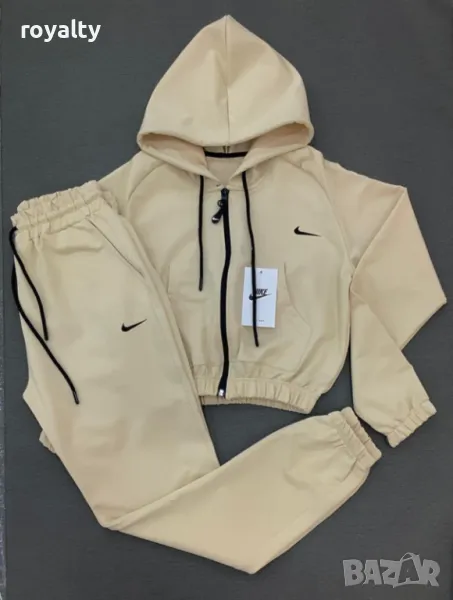 Nike дамски спортен комплект , снимка 1