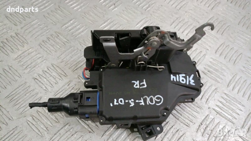 Брава врата VW Golf 5 Комби 2007г.(предна дясна)	, снимка 1