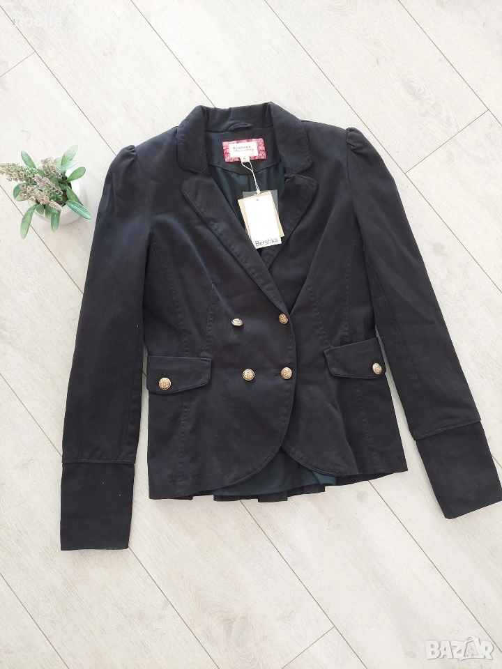разпродажба - дамско сако Bershka , снимка 1
