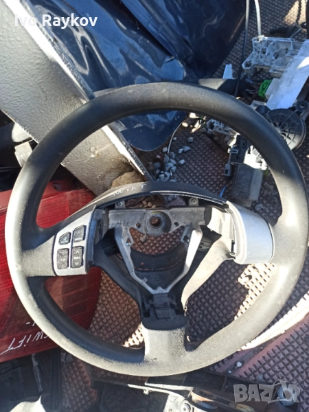 Волан , Suzuki Swift 1.3 , 2012г, снимка 1