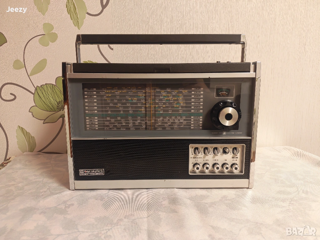 Продавам радио Tokyo Skylark NR-52F1, снимка 1