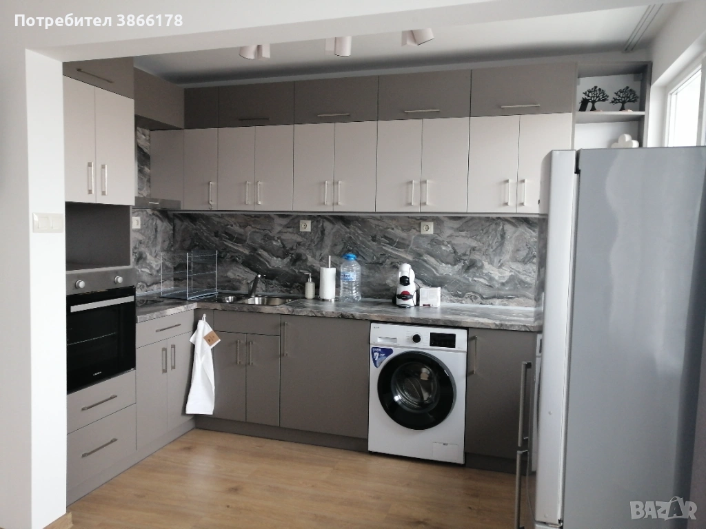 Тристаен апартамент Окръжна болница, снимка 1