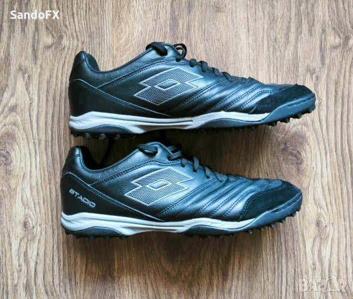 Футболни обувки, стоножки Lotto, р-р 43, снимка 1