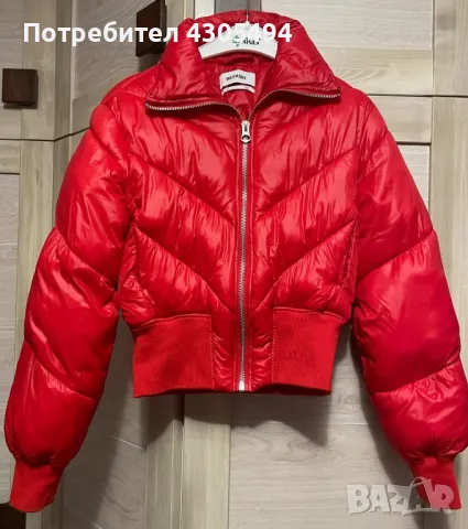 Червено пухено яке, снимка 1