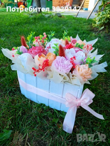 Кашпа сърце с вечни ароматни цветя , снимка 1