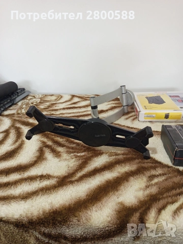 Стойка за телевизор и таблет , снимка 5 - Стойки, 3D очила, аксесоари - 54035839