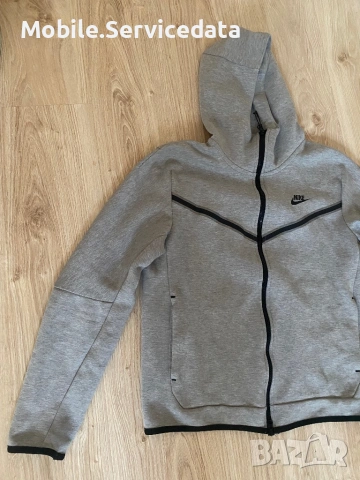 Мъжко Горнище Nike Tech Fleece Grey, снимка 3 - Спортни дрехи, екипи - 54084062