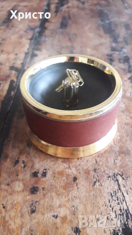 кламерник магнитен Лерхе Lerche Солинген Solingen с 24 карата златно покритие и естествена кожа цвят