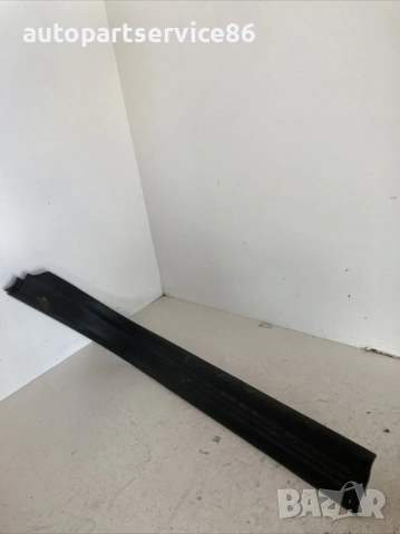 Предно дясно покритие за стъпало за Volvo S40 2.0 TDI (2009) 8641785