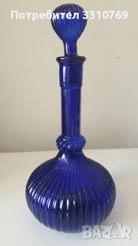 Красив стъклен сервиз за вино с кобалтово син цвят и релефна декорация. , снимка 2 - Сервизи - 53925204