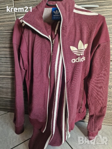 Adidas дамски екип номер S, снимка 5 - Спортни екипи - 52732439