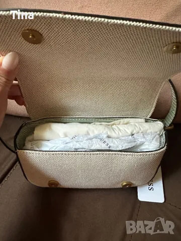 Чанта Guess, снимка 2 - Чанти - 47324544