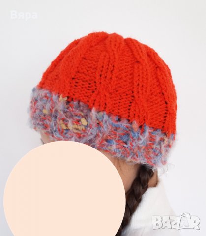 НОВА Ръчно плетена шапка - ярко оранжева, с мохерна лента - светло синьо!, снимка 4 - Шапки, шалове и ръкавици - 37809821