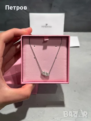 ЧИСТО НОВО 100% оригинално Swarovski дамско колие, снимка 4 - Колиета, медальони, синджири - 56181374
