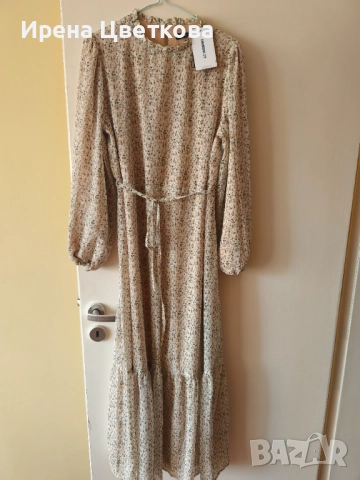 Дълга дамска рокля 