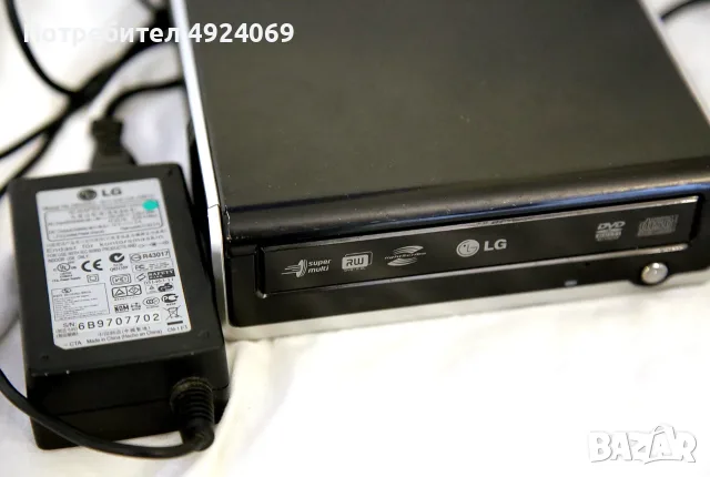 Външна DVD записвачка LG GSA-E10L (с LightScribe технология) 