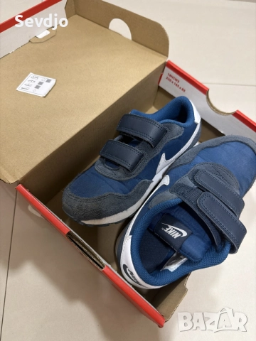 Детски маратонки NIKE (28,5)