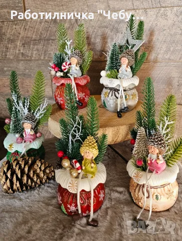 Коледни керамични кашпи