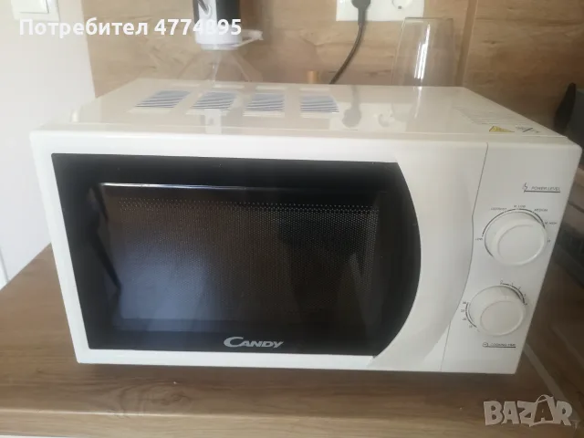 Микровълнова фурна Candy CPMW 2070M – 700 W, отлично състояние, снимка 2 - Микровълнови - 55872819