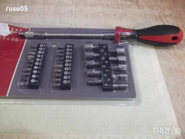 Отвертка гъвкава и комплект битове 31 части нови, снимка 2 - Отвертки - 52136377