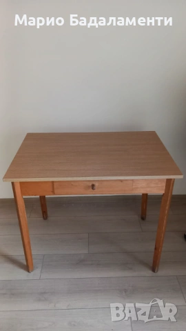 Прдавам дървена масивна маса