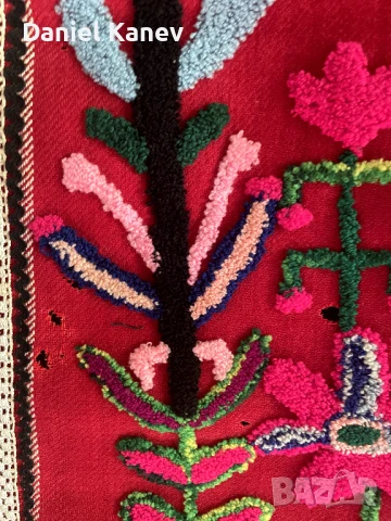 Фолклорна престилка, снимка 3 - Антикварни и старинни предмети - 50915119