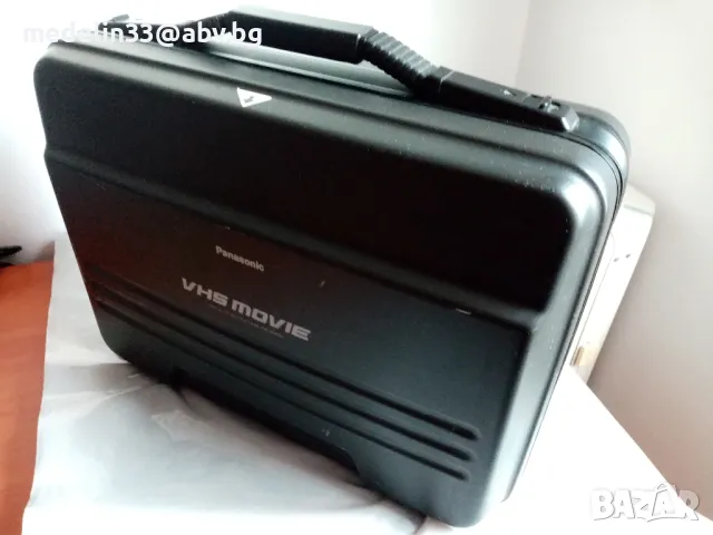 VHS проф.камера PANASONIC NV-M7EG пълен комплект с оригинален куфар, снимка 14 - Камери - 48769877