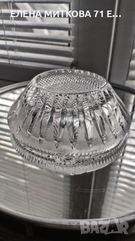 Масивен кристален пепелник ръчно гравиран, снимка 4 - Декорация за дома - 54188685