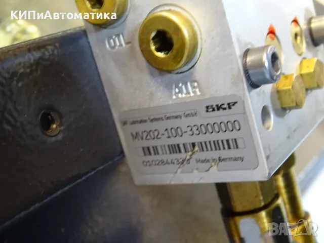 Смазочна станция SKF OLA2-1E2CB33000000 lubrication systems 2.7L 230V/50Hz, снимка 4 - Резервни части за машини - 47674368