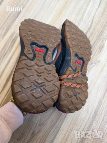 Оригинални  маратонки Vans MTE Ultrarange Neo Vr3   ! 43 н, снимка 9 - Маратонки - 51724896