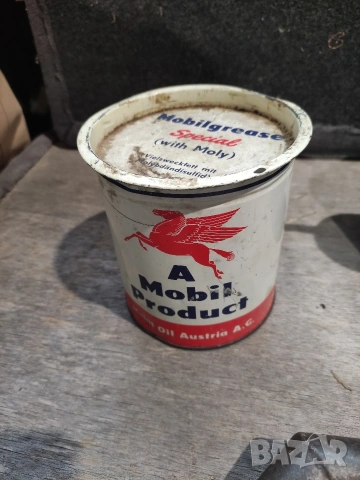 Масльонка WESCO, Фуния и Кутия Mobil ​, снимка 2 - Антикварни и старинни предмети - 53202325
