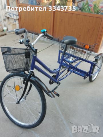 Продавам велосипед триколка за възрастни.