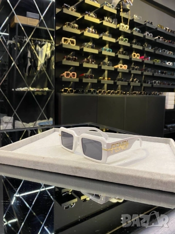 очила с черен обикновен калъф и ув защита christian dior fendi chanel