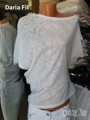 -20% Асиметрична бяла блуза с апликация звезда от бели перли и сребристи камъчета , снимка 1