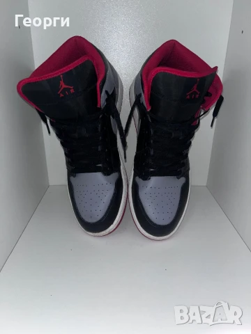Air Jordan 1 Mid, снимка 4 - Маратонки - 50716108