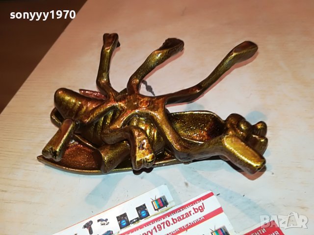 ГОЛЯМА МУХА ПЕПЕЛНИК 2101232044, снимка 6 - Антикварни и старинни предмети - 39387052