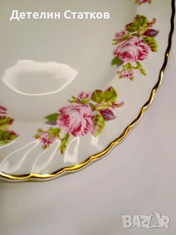 Винтидж порцеланово плато произведено в България, снимка 4 - Сервизи - 52997879