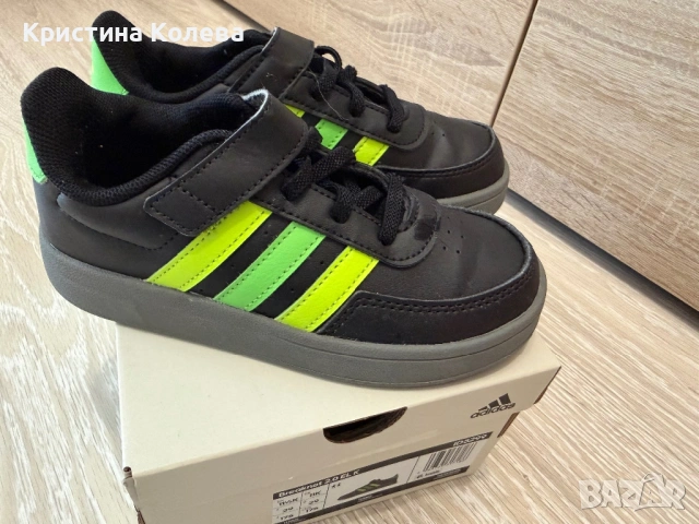 Детски маратонки Adidas, снимка 2 - Детски маратонки - 54236773