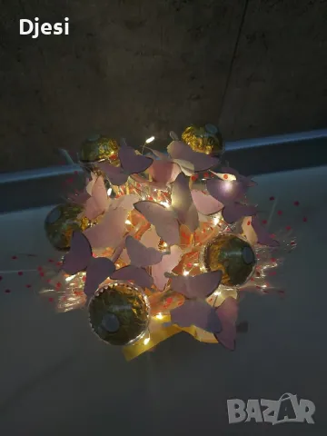 Светещ букет с пеперуди и бонбони, снимка 4 - Декорация за дома - 48609994