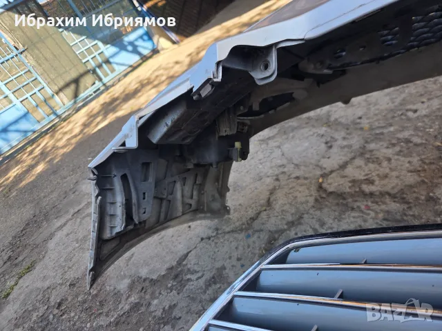 Предна Броня с решетка за Mercedes W211, снимка 6 - Части - 56337728