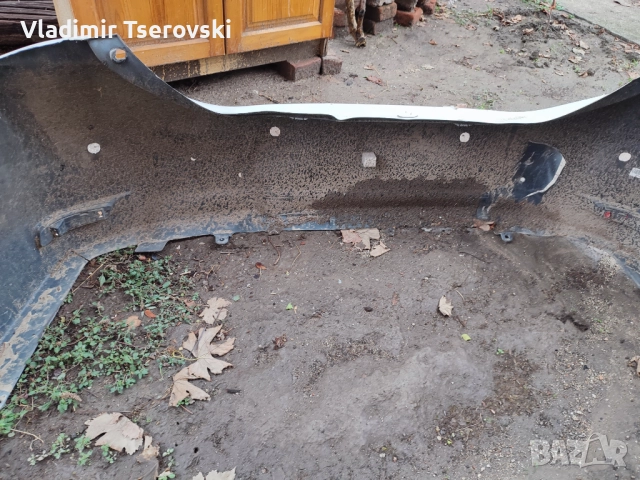 Задна броня за Тойота Корола 2015-2018г, снимка 3 - Части - 51952903