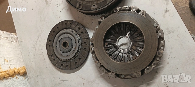 комплект съединител демпфер притискател маховик бмв е91 bmw e91, снимка 2 - Части - 53237571