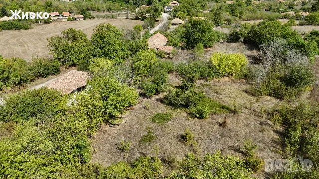 Имот в село Овчага област Варна , снимка 2 - Къщи - 56113527