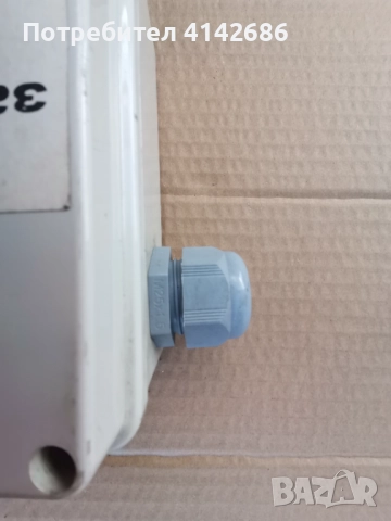 Разклонителна кутия SCAME с щуцери за открит монтаж , снимка 4 - Разклонители и удължители - 52961056