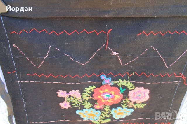 Престилка от народна носия, снимка 7 - Антикварни и старинни предмети - 40657686