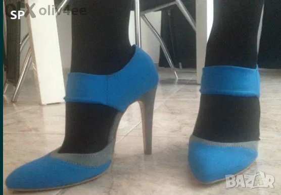 Нови Обувки Stefanel, снимка 1 - Дамски обувки на ток - 30399992