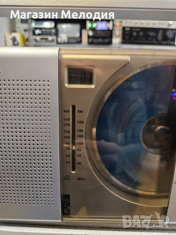 Радио с диск Soundmaster RCD 1100 В отлично техническо и визуално състояние., снимка 3 - Радиокасетофони, транзистори - 52659851