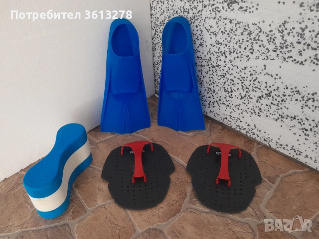 Лот плувни пренадлежности!